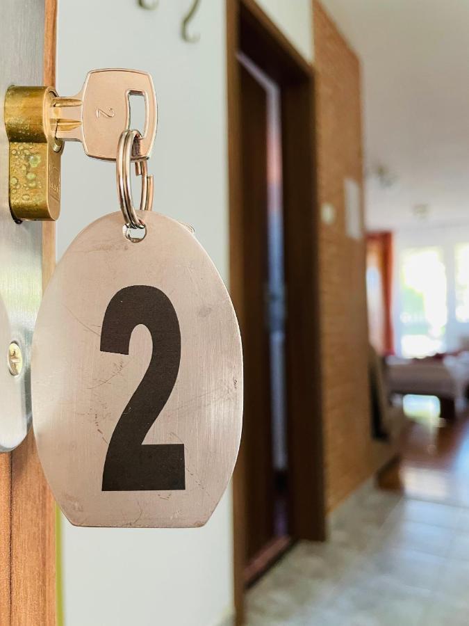 Gabi Haz Apartmanok*** Hajduszoboszlo Ngoại thất bức ảnh