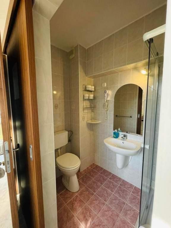 Gabi Haz Apartmanok*** Hajduszoboszlo Ngoại thất bức ảnh